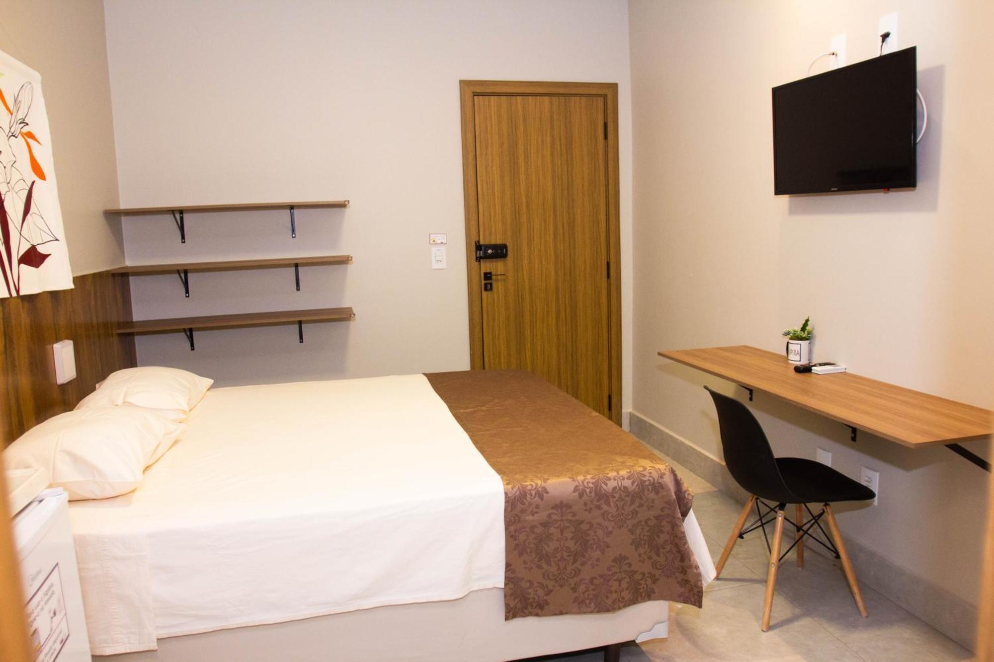 Fiori Suites Goiania Room photo